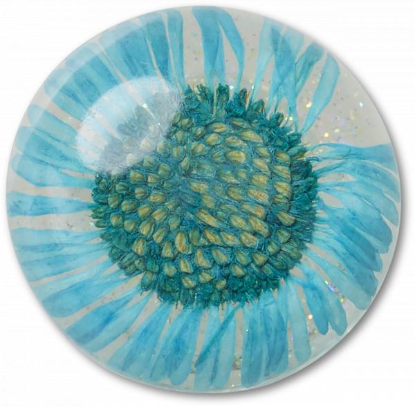 Encapsulated Blue Daisy